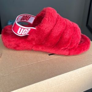 RED UGG SLIPPERS size 8